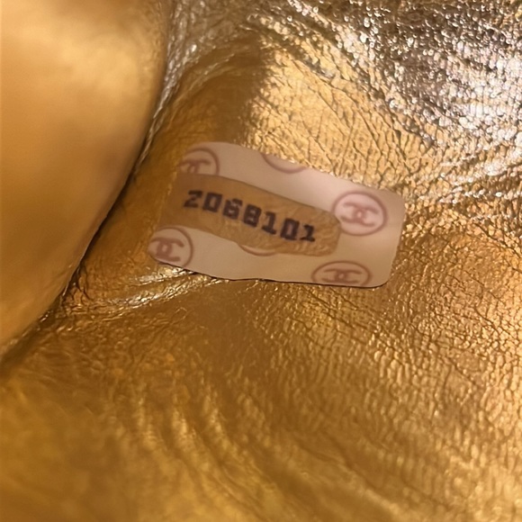 Vintage Chanel Pearl CC Front Flap Crossbody Bag - Picture 16 of 16